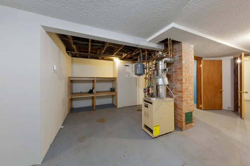 118 1st Street SW Faribault, MN 55021