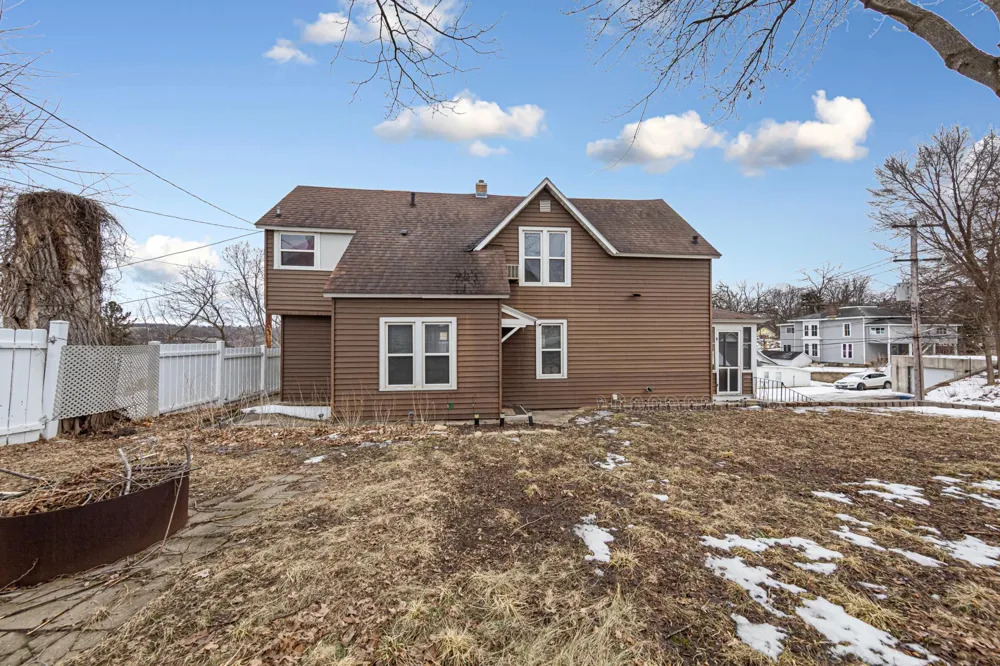 118 1st Street SW Faribault, MN 55021