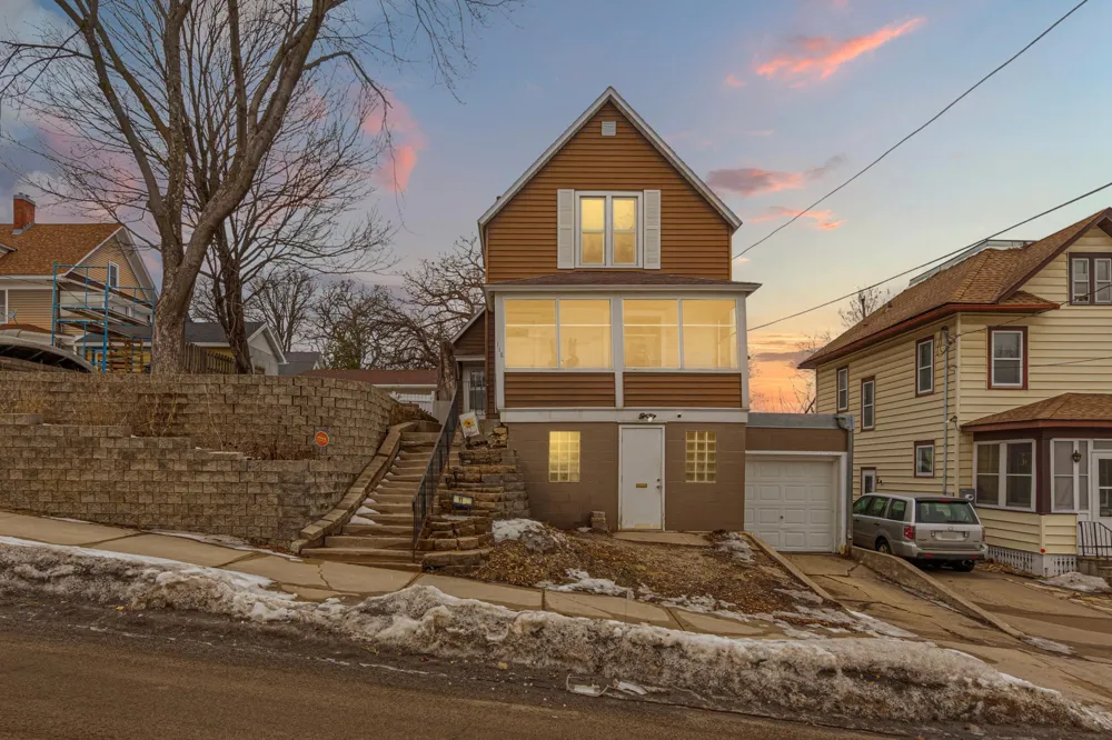 118 1st Street SW Faribault, MN 55021