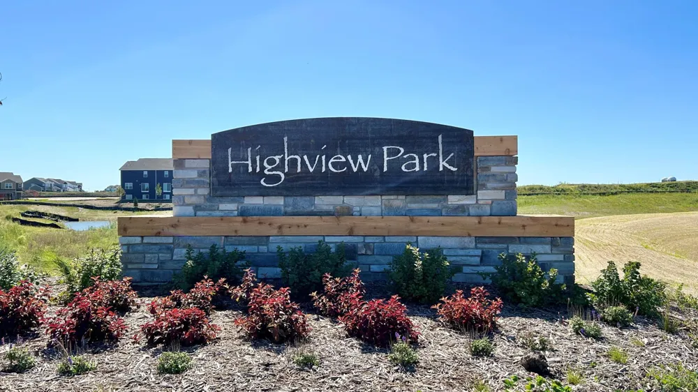 1979 Shady View Court Shakopee, MN 55379
