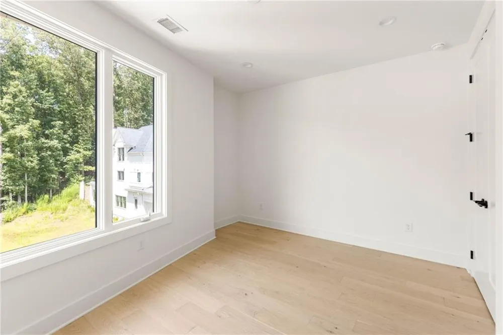 11548 Serenbe Lane Chattahoochee Hills, GA 30268