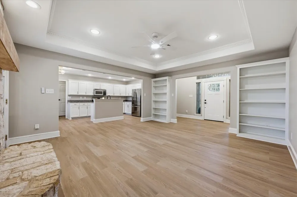 833 Shady Brook Lane Red Oak, TX 75154