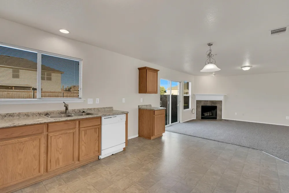 158 Washington Way Venus, TX 76084