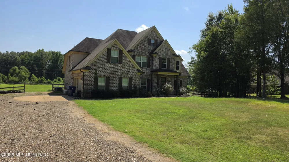 9567 Holly Springs Road Hernando, MS 38632