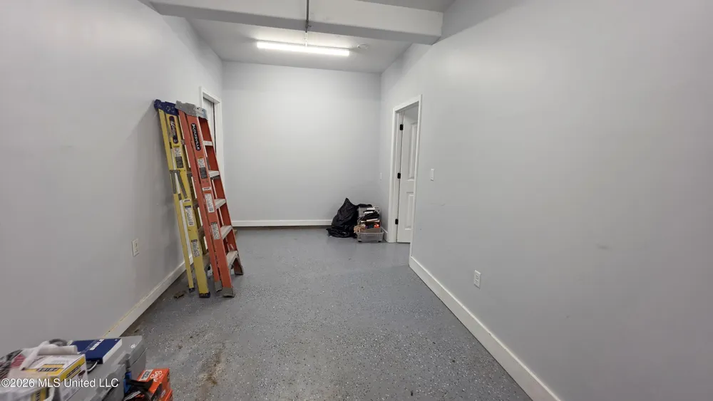 9567 Holly Springs Road Hernando, MS 38632