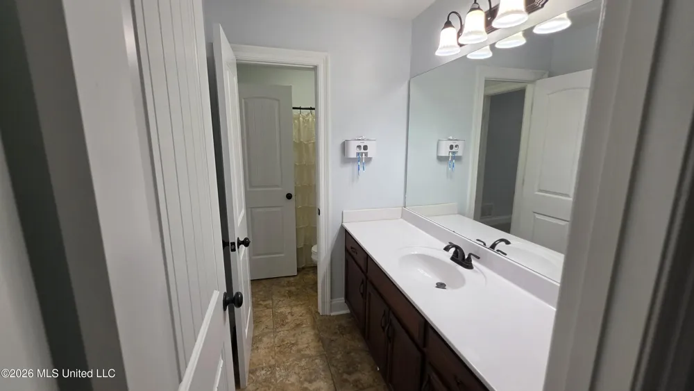 9567 Holly Springs Road Hernando, MS 38632