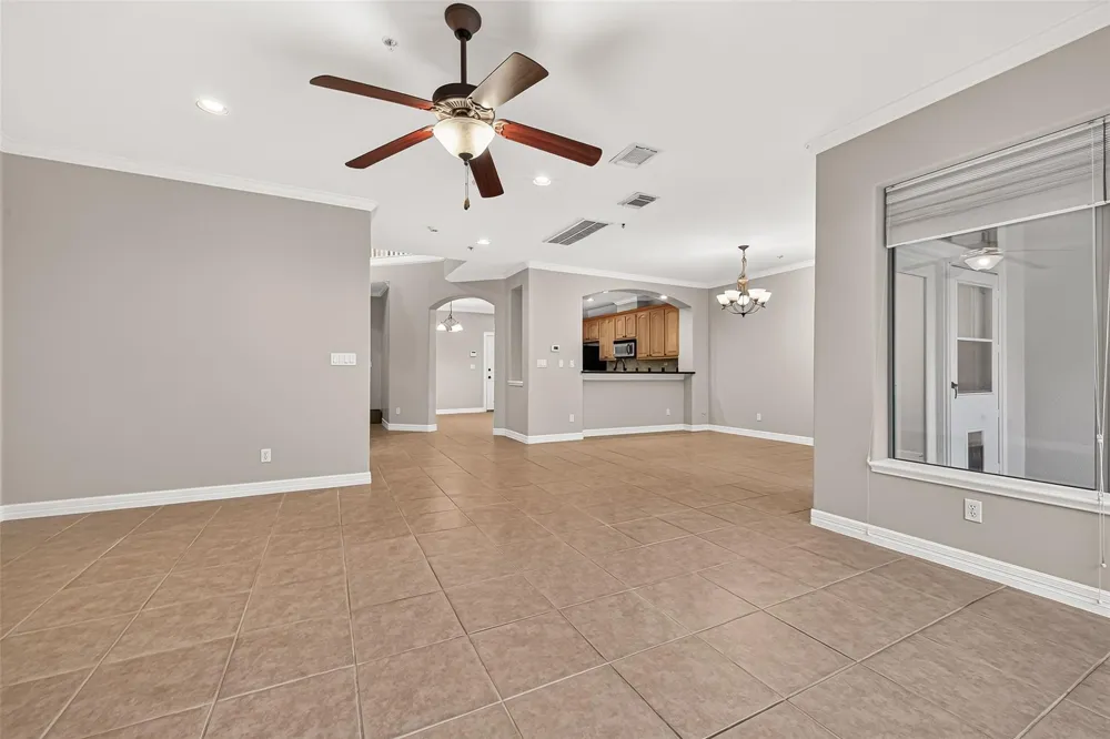 4307 Lake Walk Court Missouri City, TX 77459
