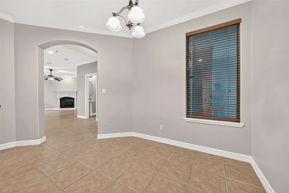 4307 Lake Walk Court Missouri City, TX 77459