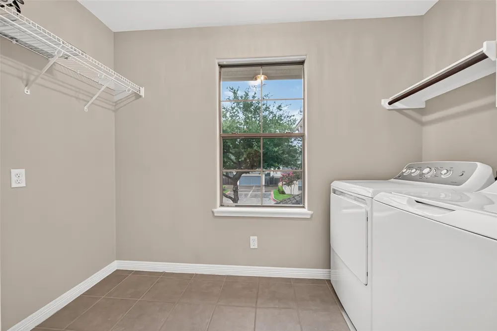4307 Lake Walk Court Missouri City, TX 77459