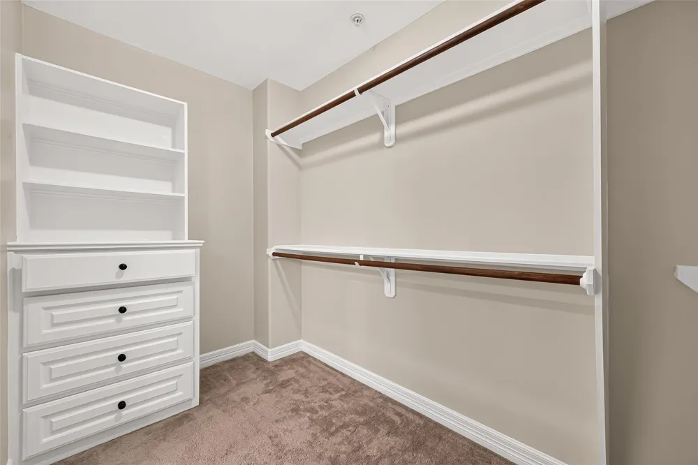 4307 Lake Walk Court Missouri City, TX 77459