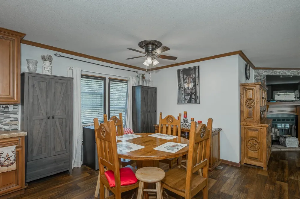 9658 Panther Creek Road Iola, TX 77861