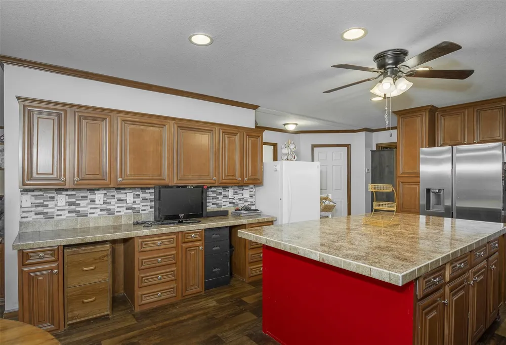 9658 Panther Creek Road Iola, TX 77861