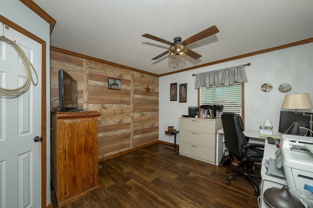 9658 Panther Creek Road Iola, TX 77861