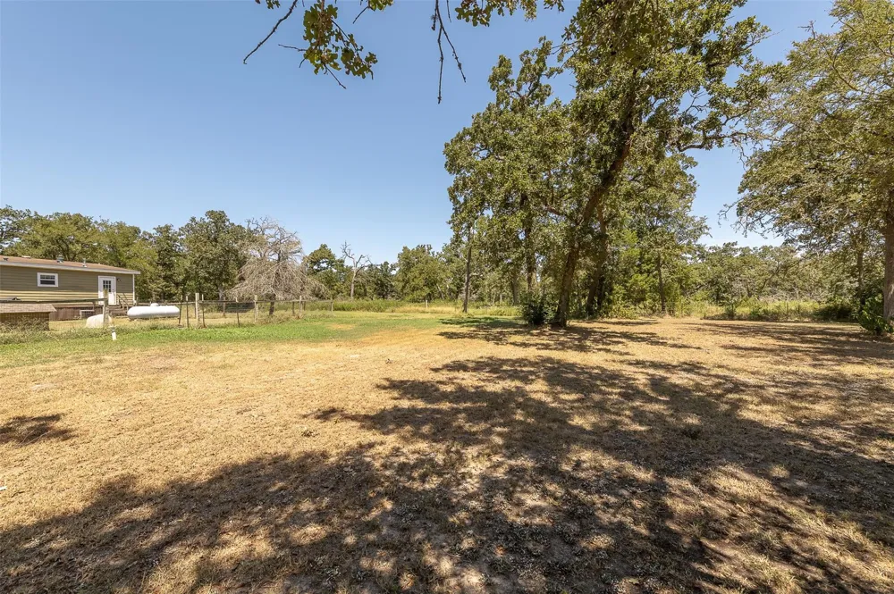9658 Panther Creek Road Iola, TX 77861
