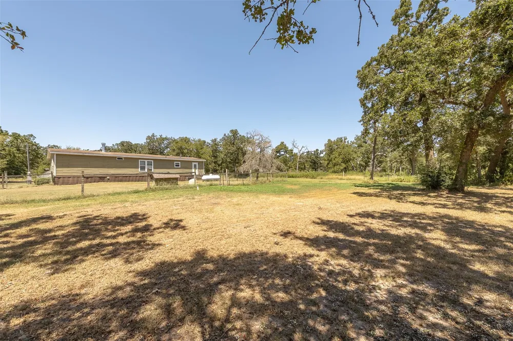 9658 Panther Creek Road Iola, TX 77861