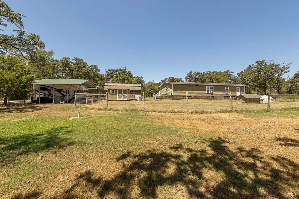9658 Panther Creek Road Iola, TX 77861