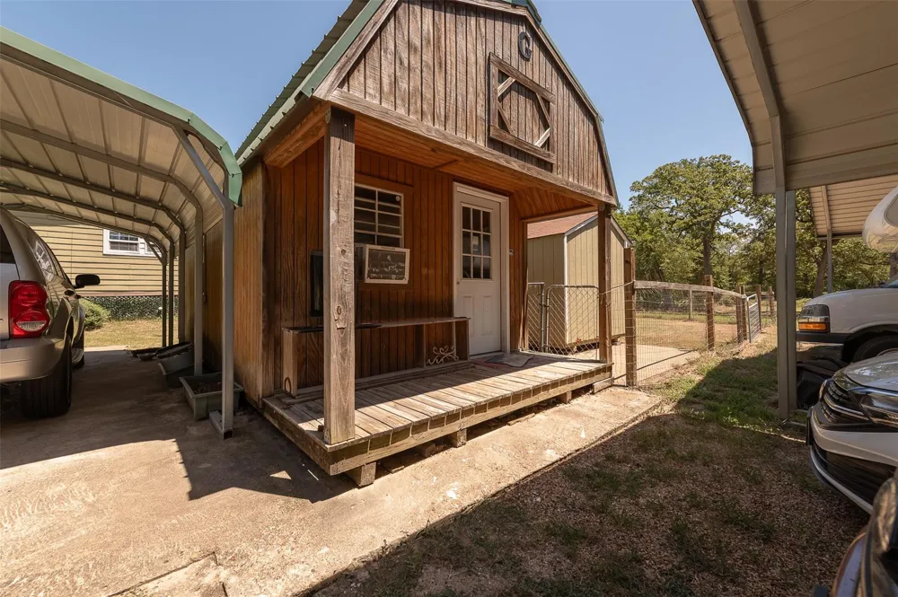 9658 Panther Creek Road Iola, TX 77861