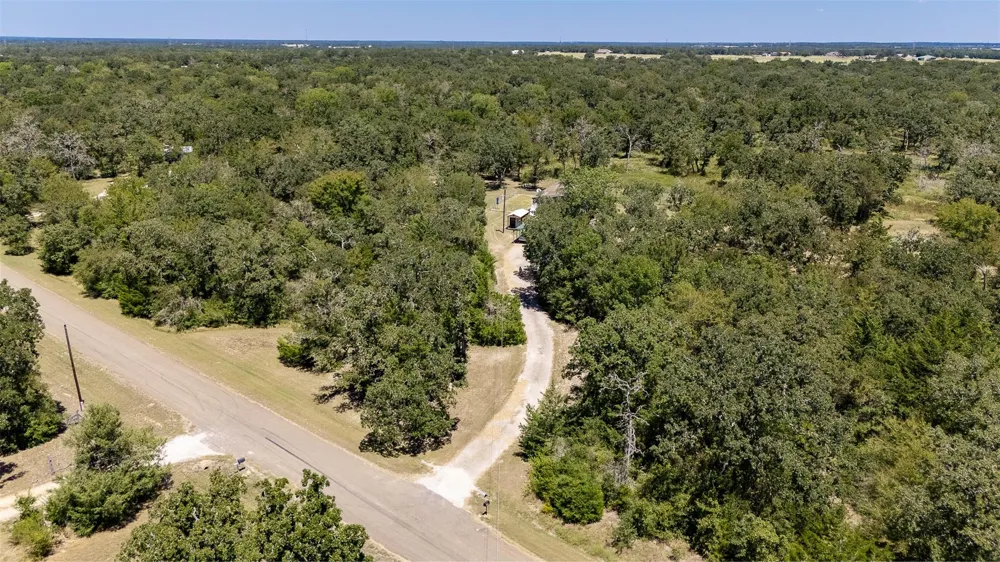 9658 Panther Creek Road Iola, TX 77861