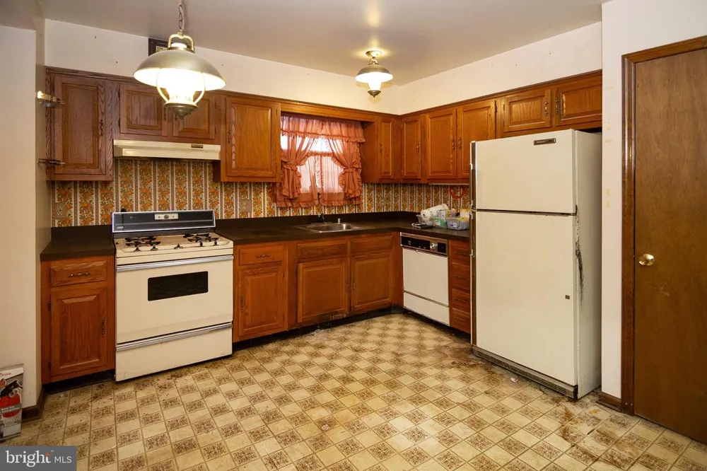 2334 RICHARDS AVENUE Atco, NJ 08004
