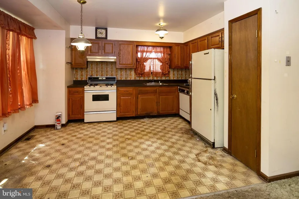 2334 RICHARDS AVENUE Atco, NJ 08004