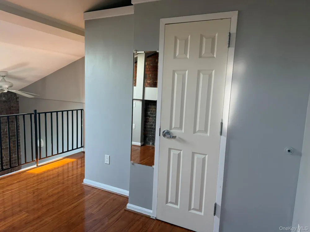 94 4th Ave #314 Bay Shore, NY 11706