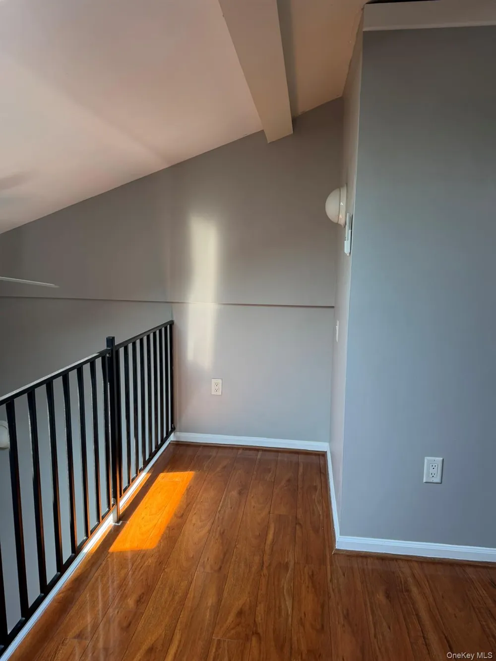 94 4th Ave #314 Bay Shore, NY 11706
