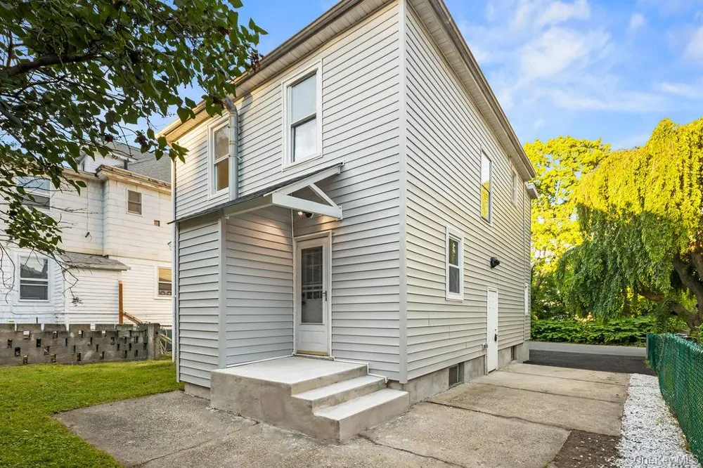 18 Anna Street Nyack, NY 10960