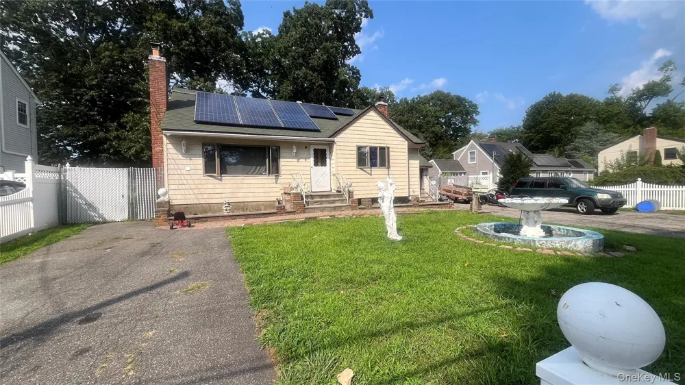 44 Lafayette Avenue Amityville, NY 11701