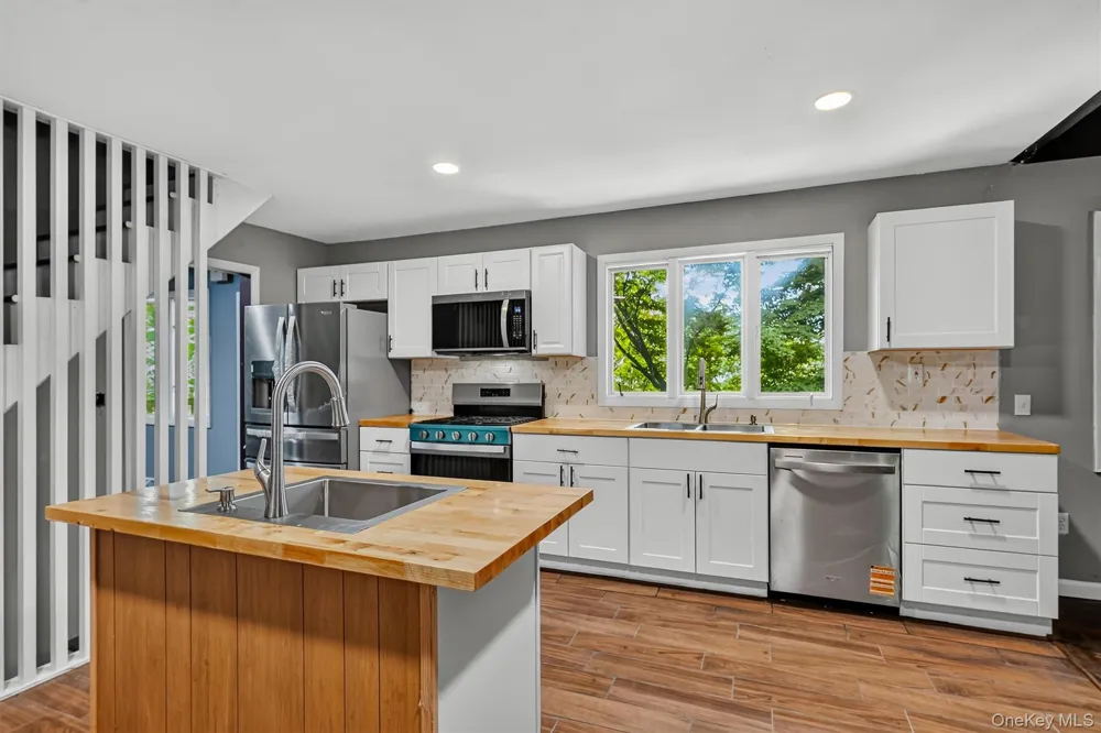1199 Mombasha Road Monroe, NY 10950