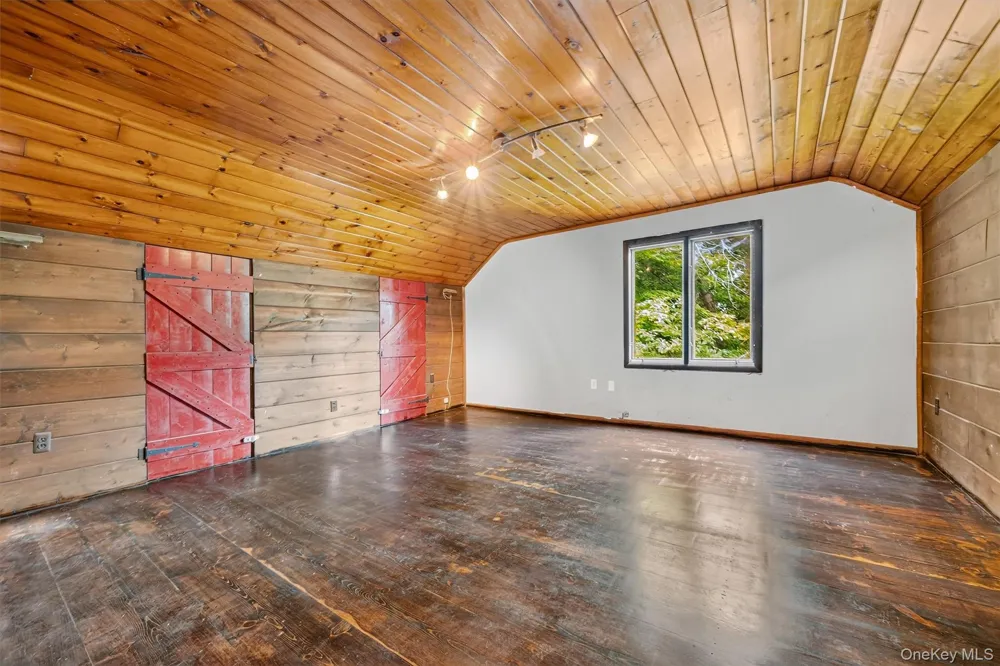1199 Mombasha Road Monroe, NY 10950