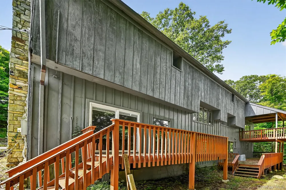 1199 Mombasha Road Monroe, NY 10950