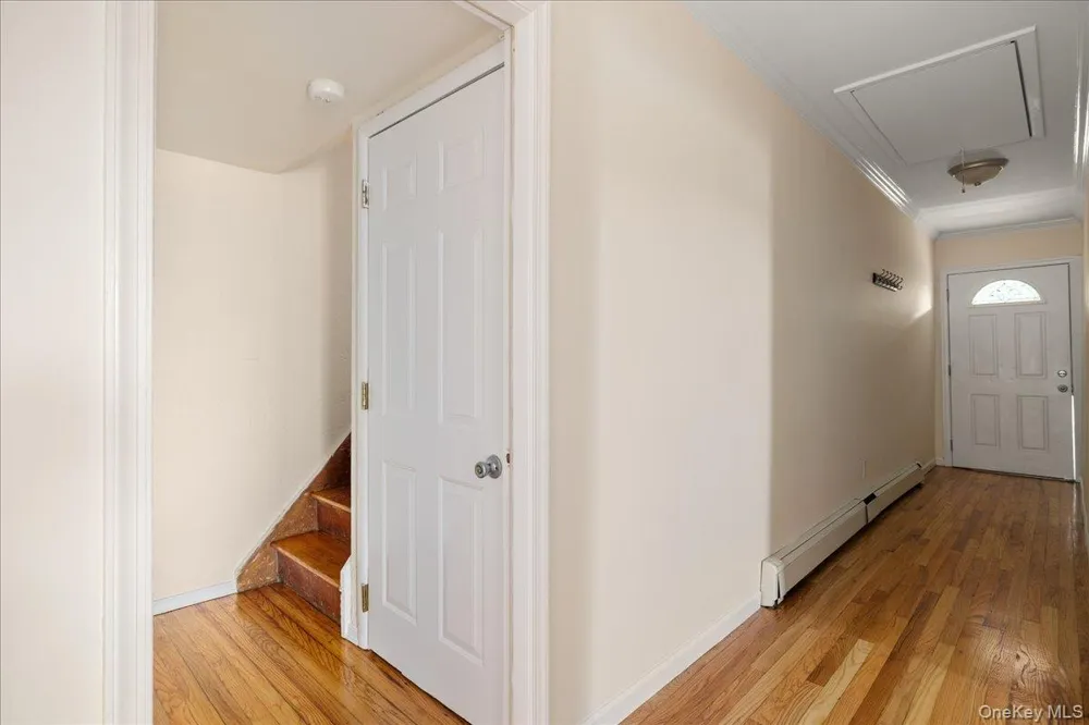 46 Riverdale Avenue Massapequa, NY 11758