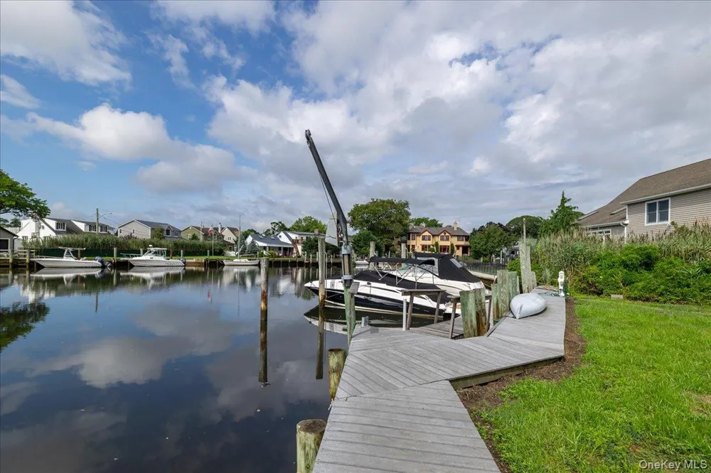 46 Riverdale Avenue Massapequa, NY 11758
