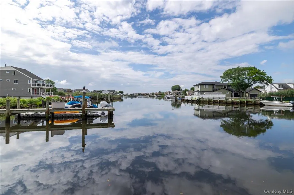 46 Riverdale Avenue Massapequa, NY 11758