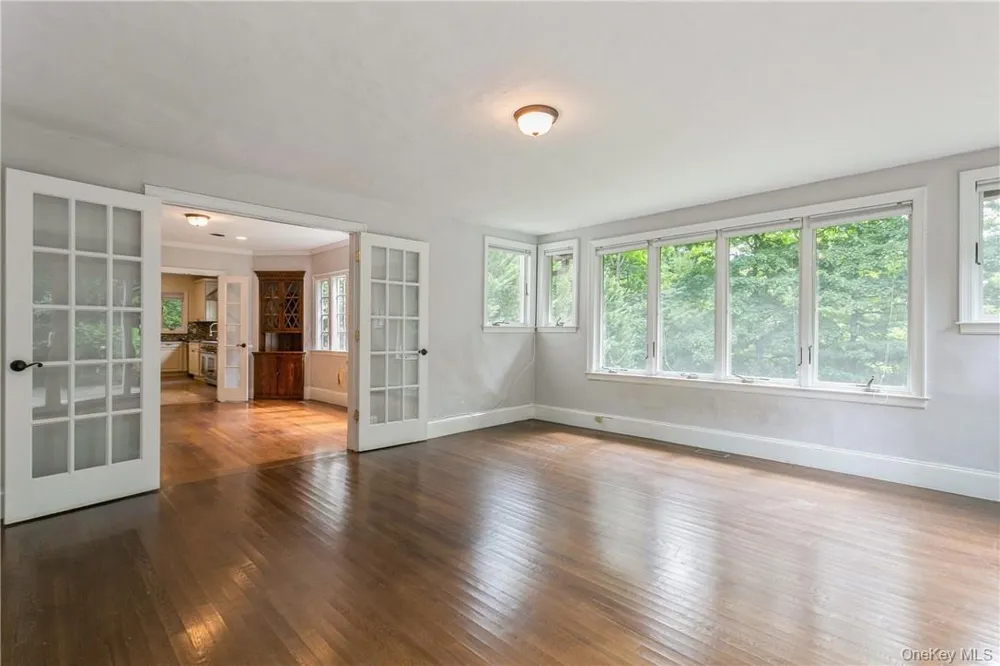 7 Cotswold Way Scarsdale, NY 10583