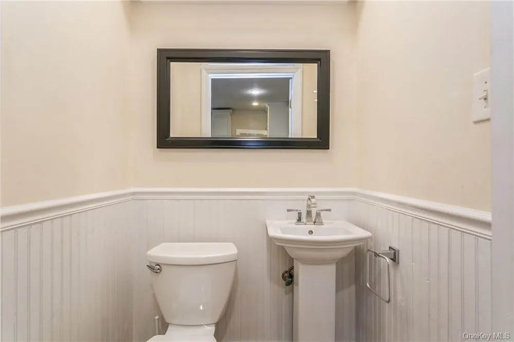 7 Cotswold Way Scarsdale, NY 10583