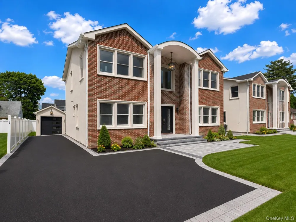 16 Fountain Street Hicksville, NY 11801