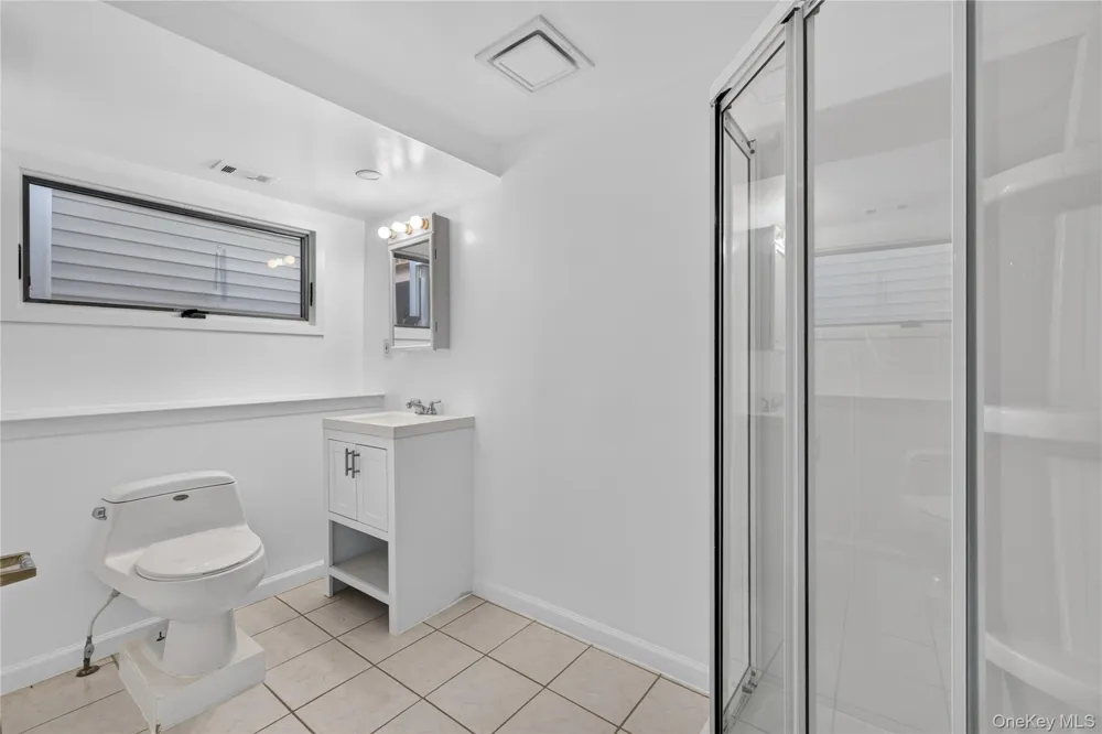 11 Penguin Lane Commack, NY 11725