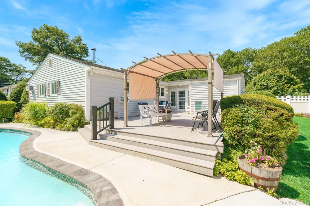 4 Oak Street Port Jefferson Station, NY 11776