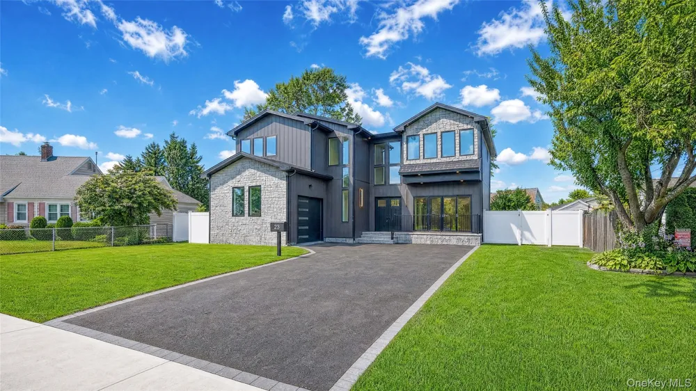 23 Harrow Lane Levittown, NY 11756