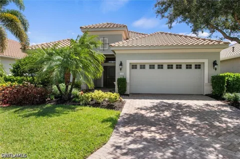 Estero Vista Court