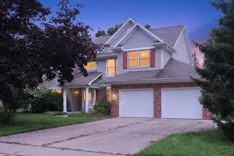 7521 Mac Arthur Lane