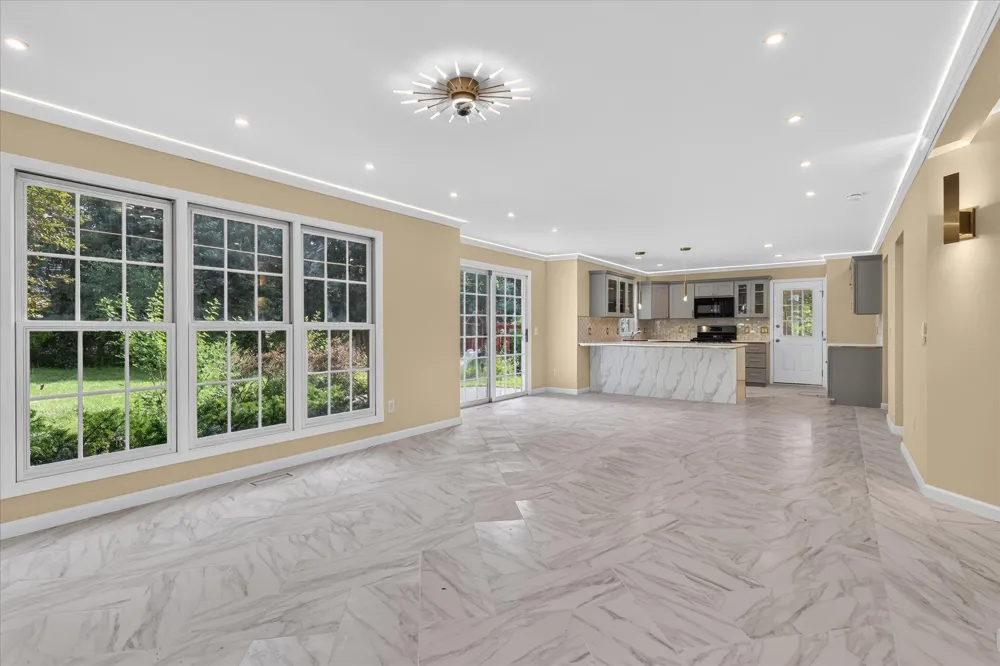7521 Mac Arthur Lane Portage, MI 49024