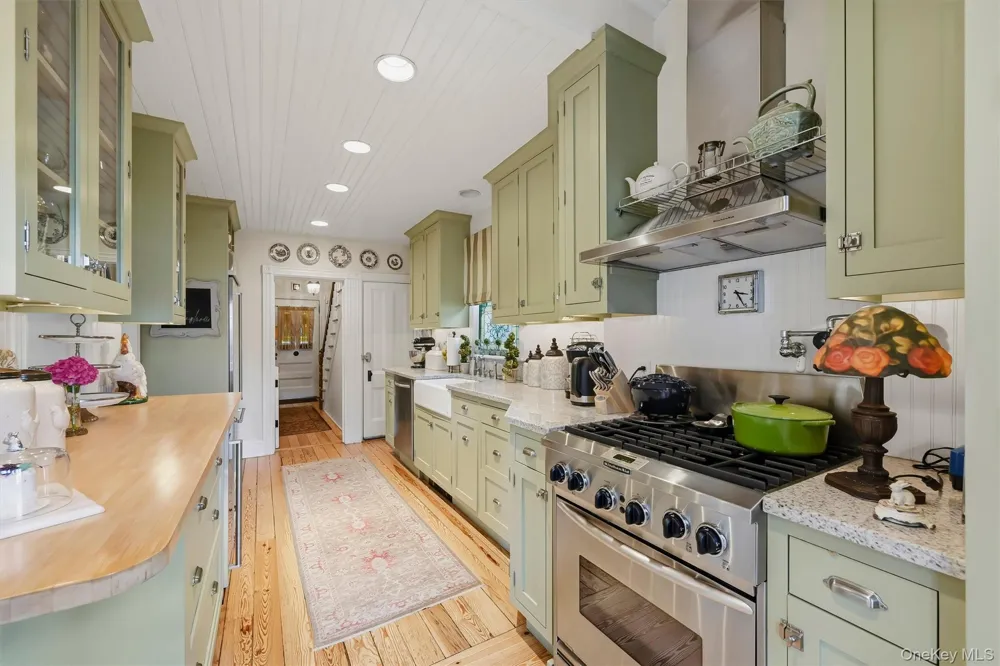 133 Cedar Hill Avenue Nyack, NY 10960