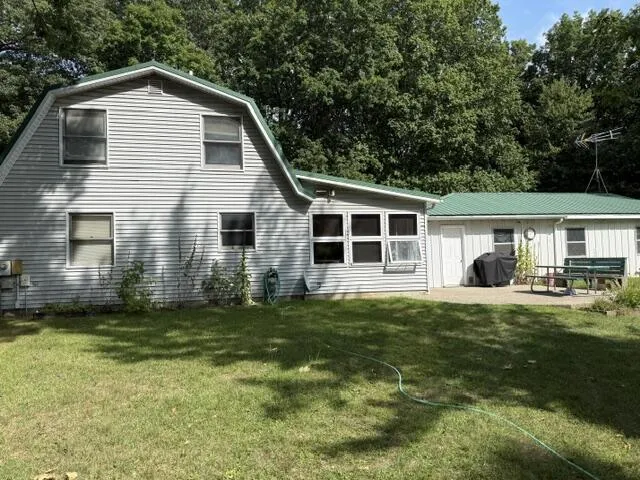 9751 W Howard City-Edmore Lakeview, MI 48850