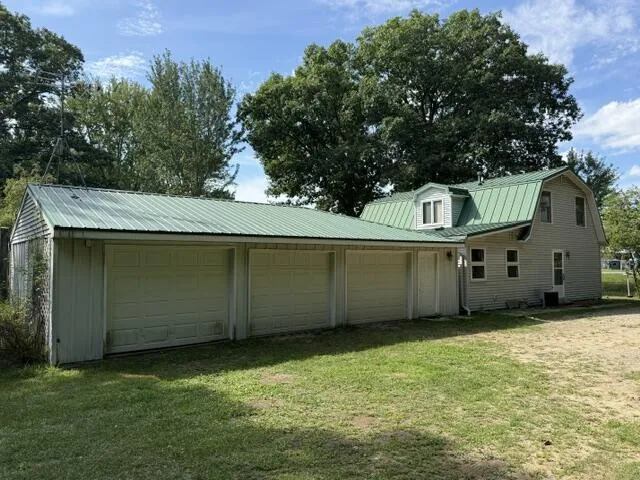 9751 W Howard City-Edmore Lakeview, MI 48850