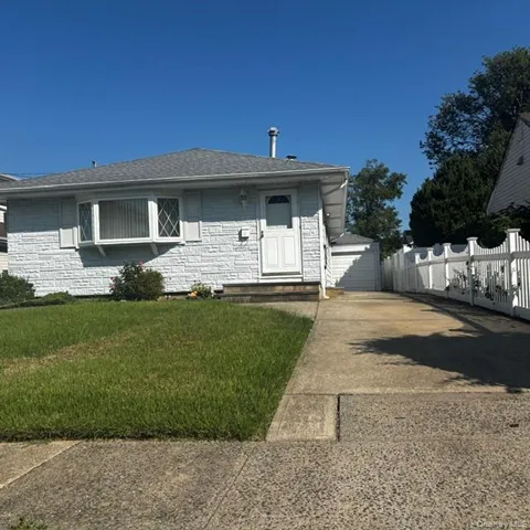 66 E Neptune Avenue