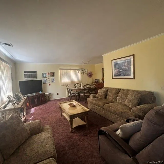 66 E Neptune Avenue Lindenhurst, NY 11757