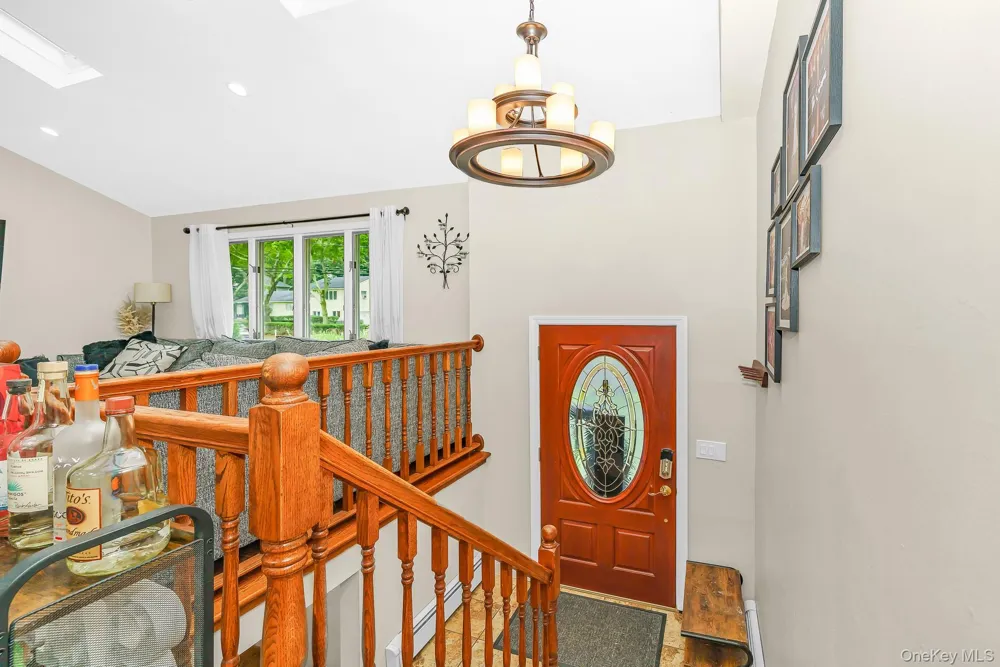 341 Avenue B Ronkonkoma, NY 11779