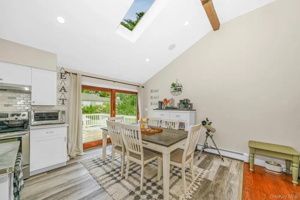 341 Avenue B Ronkonkoma, NY 11779